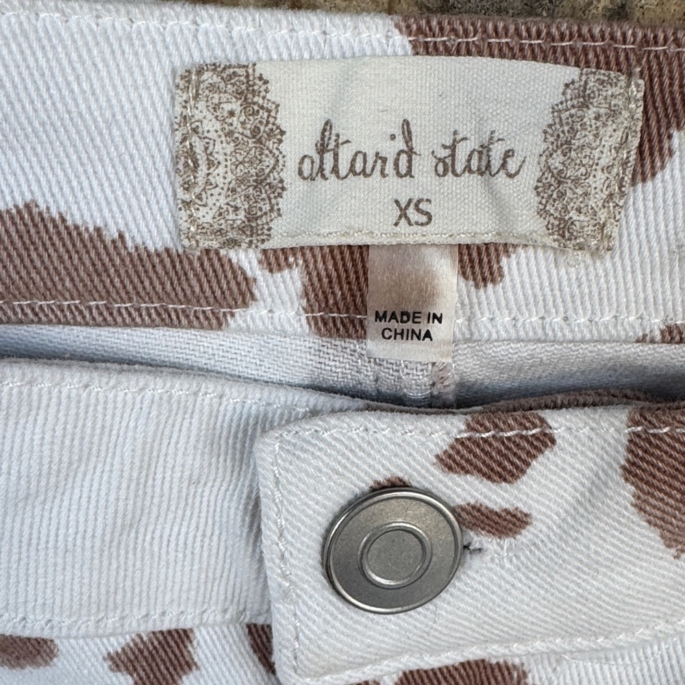 Altar’d State Stretch Jeans High Waist Flare bottom Size XS Cow Print Western - Picture 7 of 15
